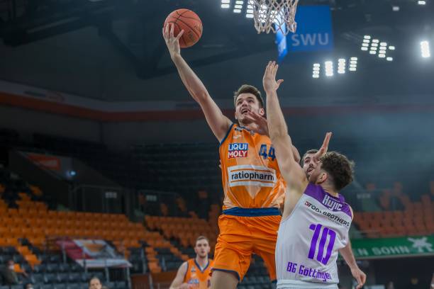 个三分球 个三分球