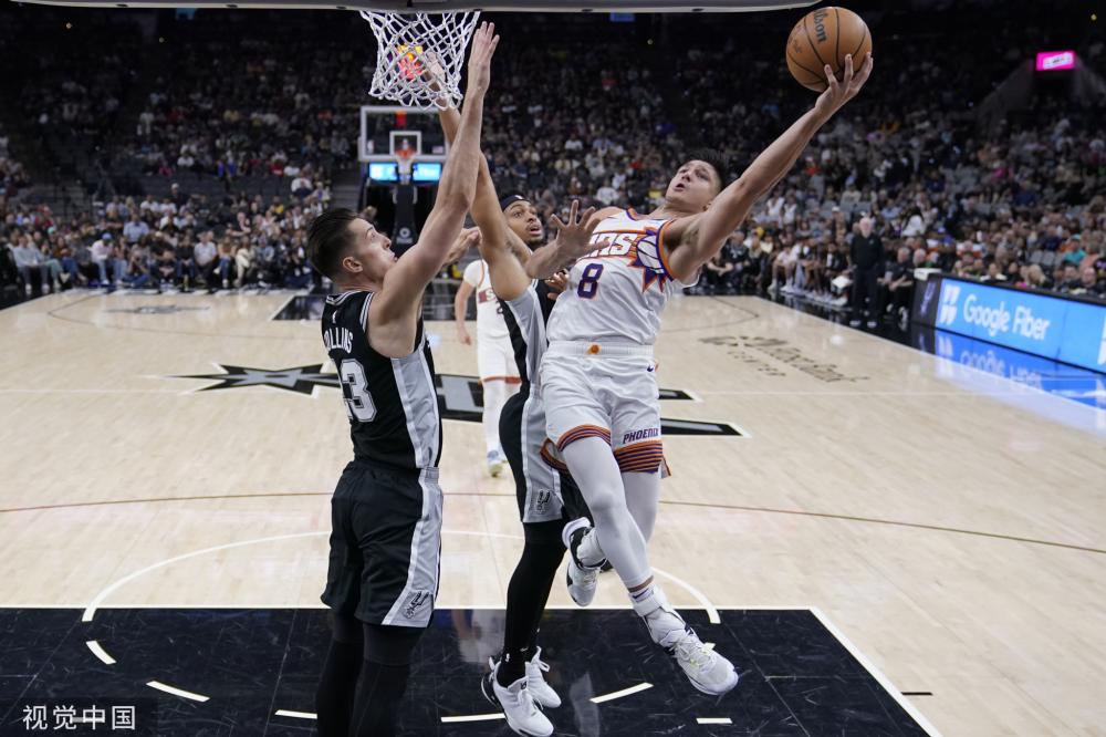 队在进攻端 队在进攻端