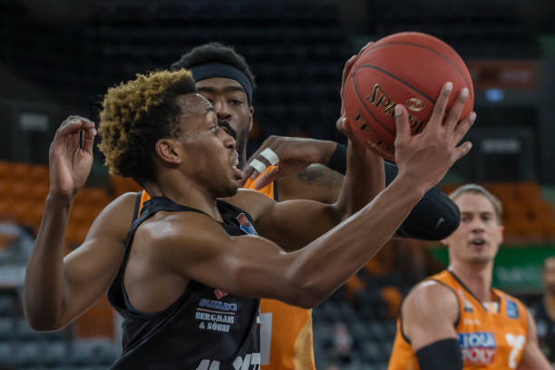 防线漏洞频 防线漏洞频